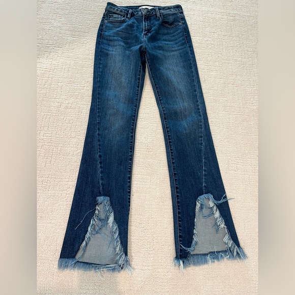 Hidden Happi flare frayed hem jeans size 26 - Picture 4 of 6